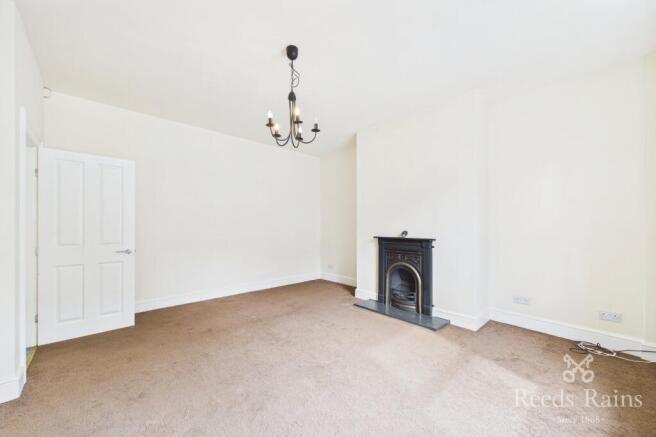 1 bed Terraced to rent Image 5
