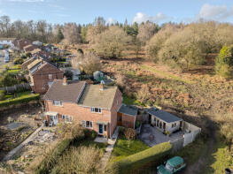2, Ridgeway, Lydney GL15 4SE