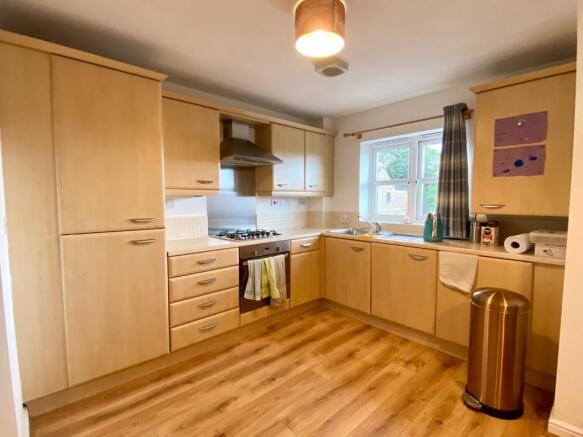 KITCHEN  AREA
