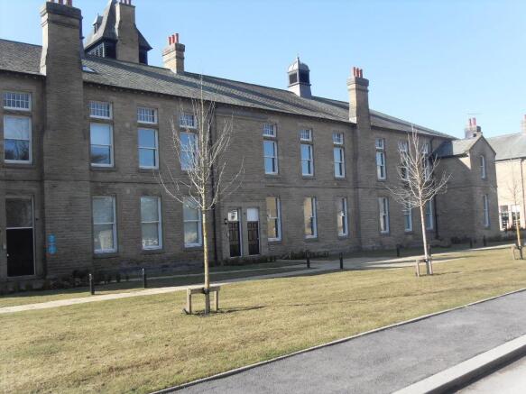 2 bed Apartment to rent Image 6