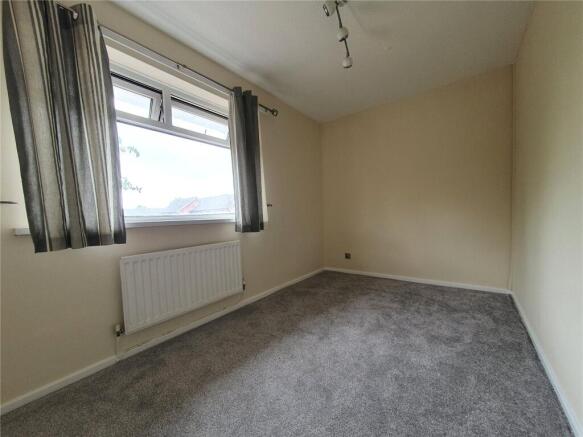 2 bed House to rent Image 8