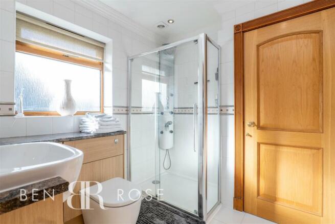 Jack & Jill Ensuite
