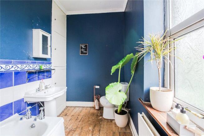 3 bed Terraced for sale Image 12