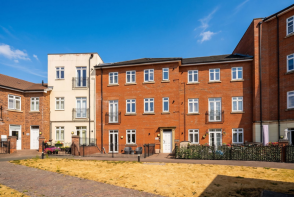 Apartment 6, 58 Abbotsbury Court, Rumbush Lane, Earlswood, Solihull B90 1GD
