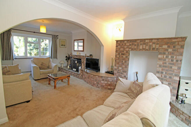Waltham Road, Overton, Hampshire photo 3