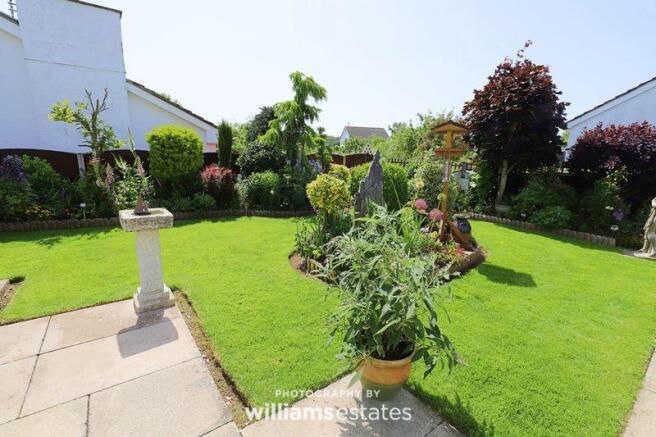 garden 06