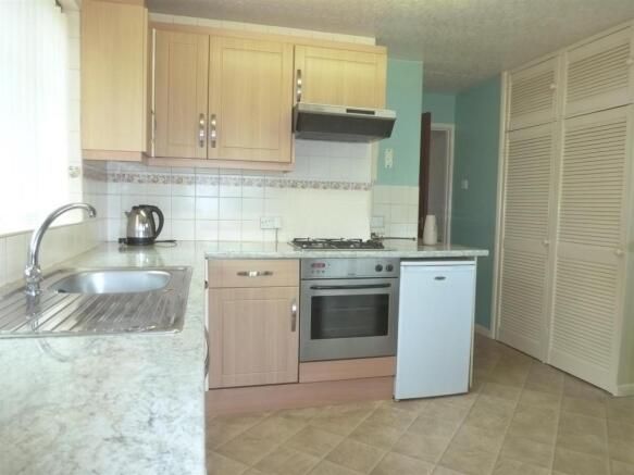 KITCHEN/BREAKFAST RO