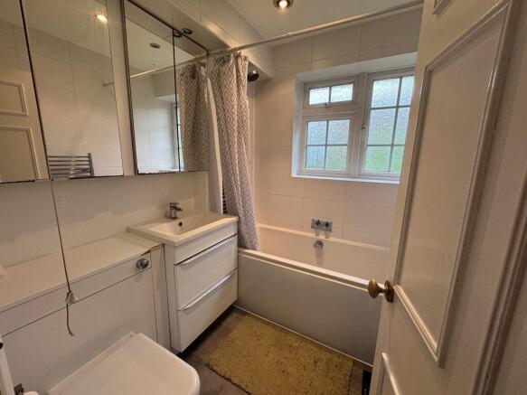 35 Oakfields - Ba...