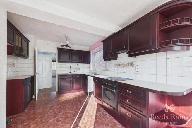 3 bed Bungalow for sale Image 4