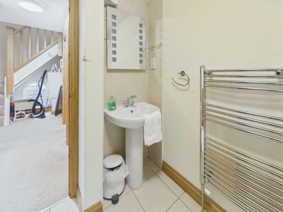 2 bed Apartment for sale Image 12