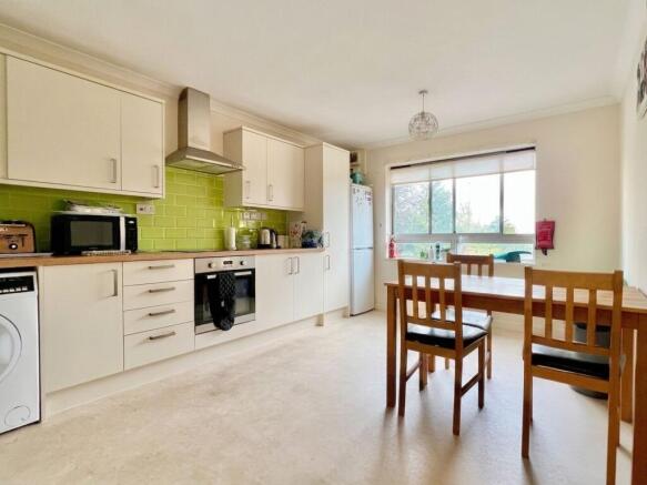 Kitchen dining room