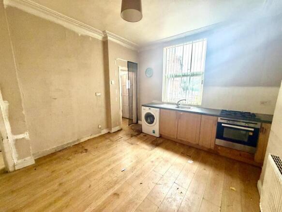 Kitchen: