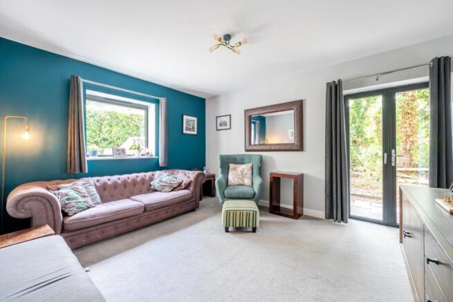 4 bed Detached for sale Image 12