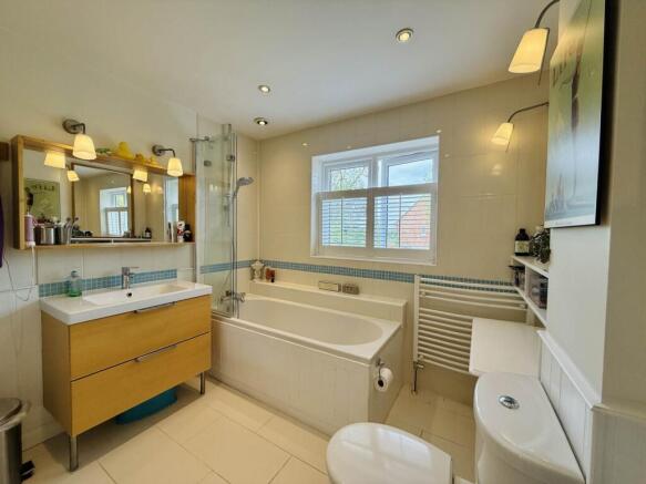 Photo 12