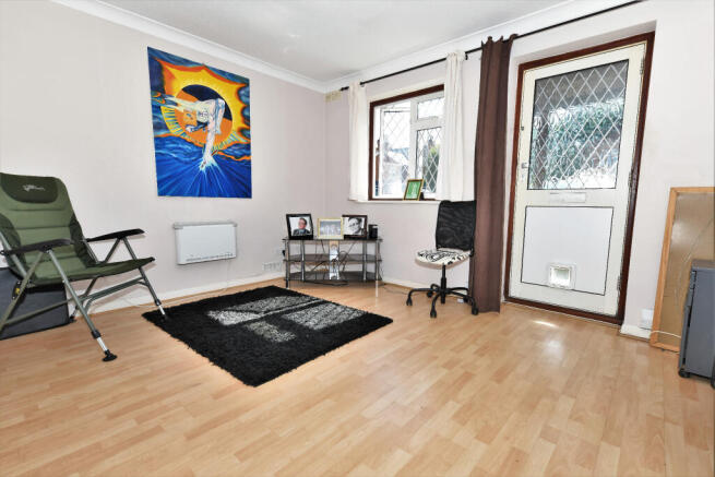 20816_room04image443