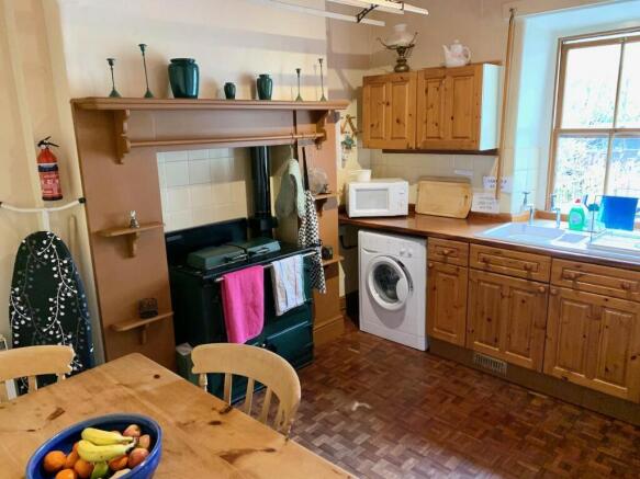 2 bed Cottage for sale Image 8