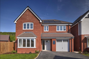 5, Hillside Road, Burton-on-trent DE13 9GS