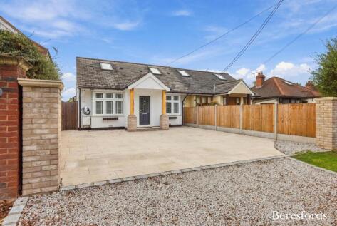 Coxtie Green Road, Pilgrims Hatch, CM14