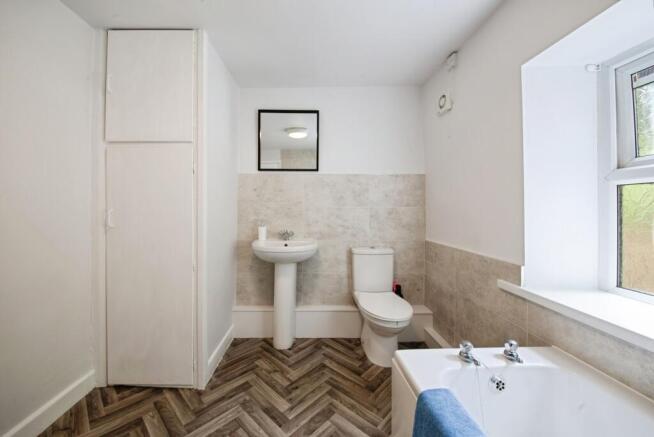 1 bed Terraced for sale Image 8