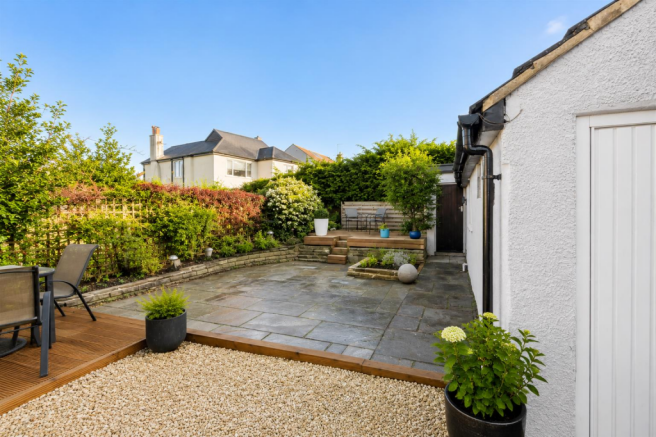 4 bed Semi-Detached for sale Image 11