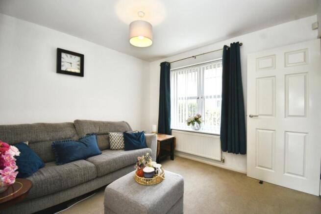 2 bed Terraced for sale Image 5