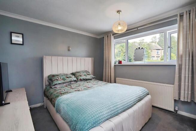 3 bed Semi-Detached for sale Image 12