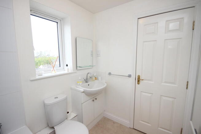 1 bed House Share to rent Image 7