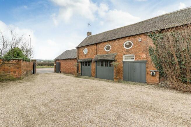 Witherley Lodge, 12 Watling Street, Witherley