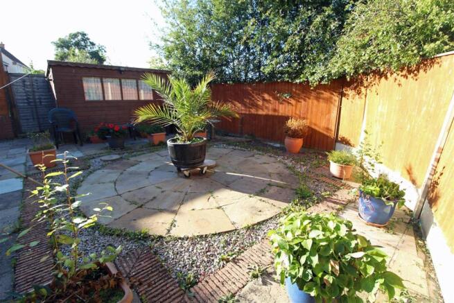 GARDEN 1.jpg
