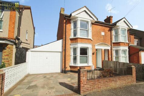 Brooklands Road, Romford, RM7