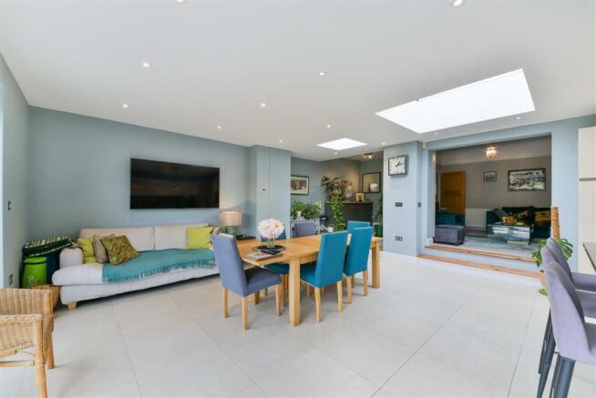 COOMBE LANE, 43-7.jpg