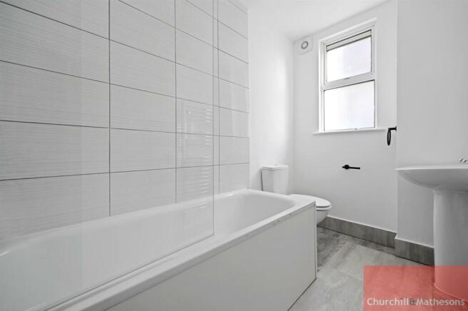 BCCHMAH - 32A Drayton Road - Bathroom (4).jpg