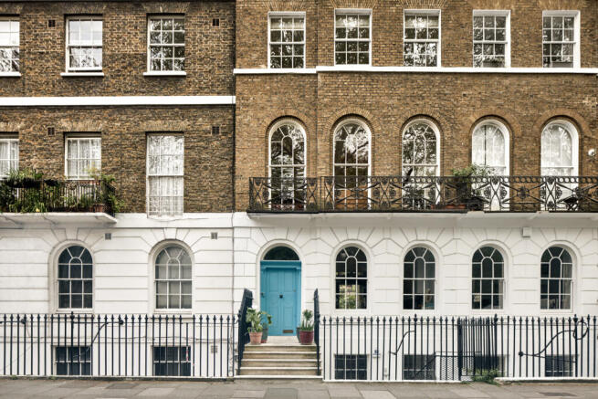 280302 - DGLA6587v2.jpg