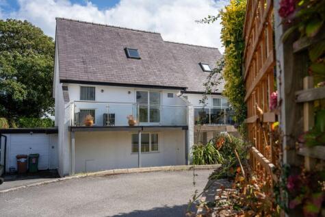 Cae du Village, Abersoch, Pwllheli, LL53