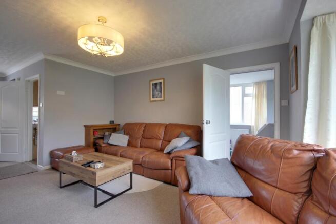 3 bed Semi-Detached for sale Image 7