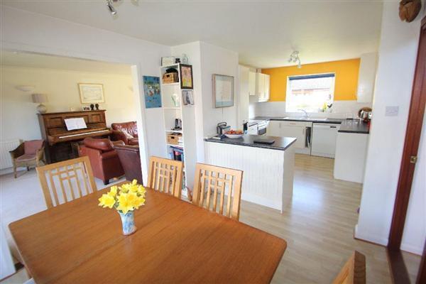 Kitchen diner