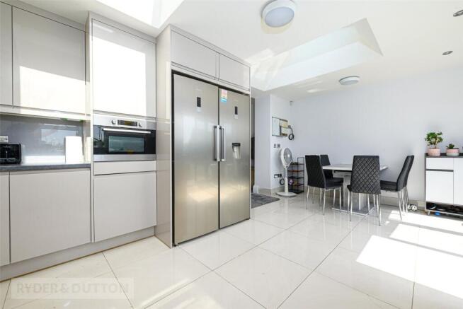 3 bed Detached for sale Image 4