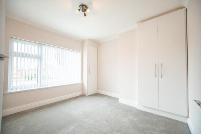 3 bed Semi-Detached to rent Image 11