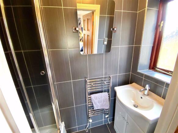 En Suite Shower Room