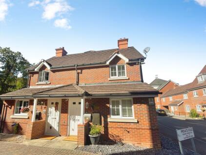 Elvetham Rise, Chineham, RG24