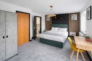 3, The Elms, Bristol BS16 4BN