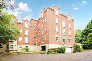 17, 45 Gardenhurst, Cardigan Road, Headingley, Leeds LS6 1WD