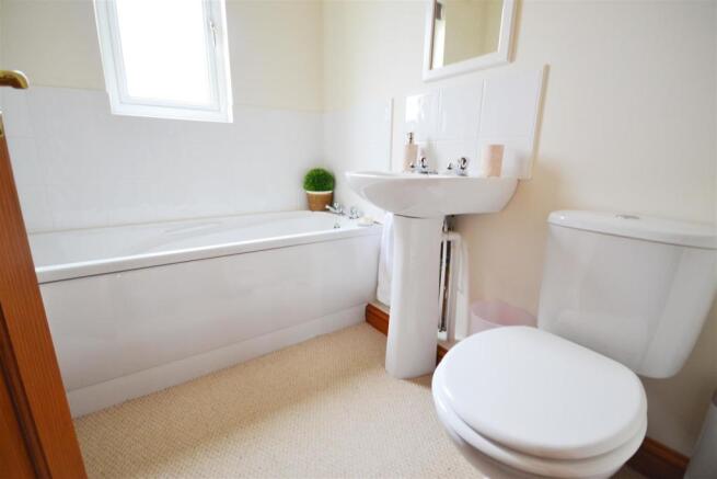 bathroom downstairs.jpg