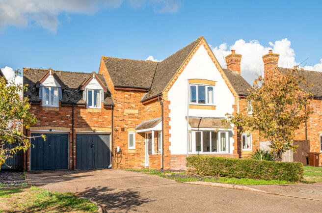 5-bed detached on Barclay Close, Charndon, Bicester, £675,000