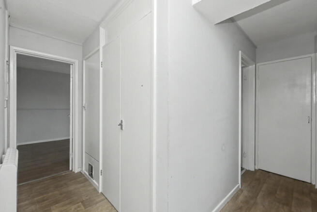 2 bed Flat for sale Image 10