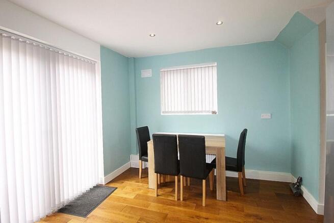 3 bed Semi-Detached for sale Image 11