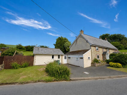 Main Road, Chillerton, PO30
