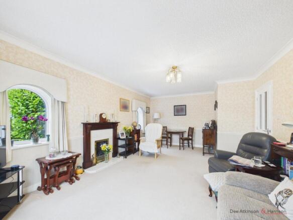 2 bed Detached Bungalow for sale Image 7