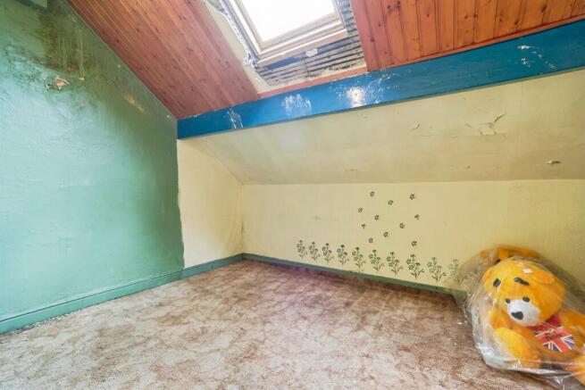 3 bed Terraced for sale Image 9