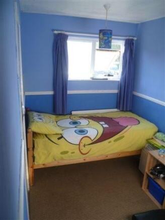 BEDROOM 4